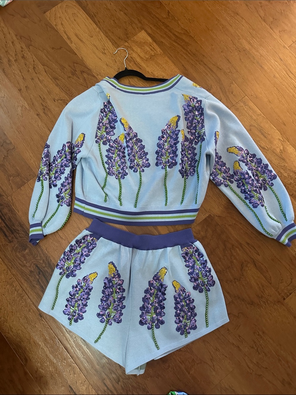 QOS Blue Bonnet set! NWT
Small sweater medium shorts - Picture 4 of 4